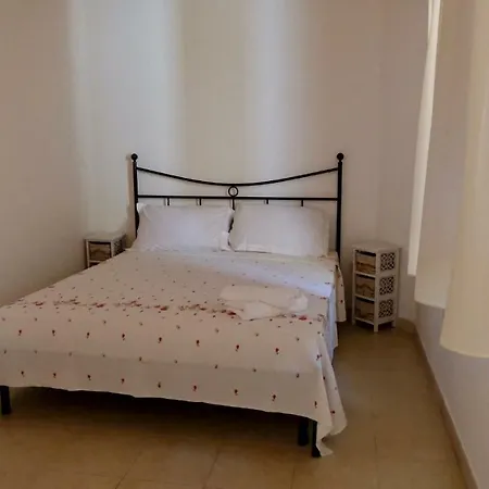 Piazzetta Santa Chiara דירה קליארי