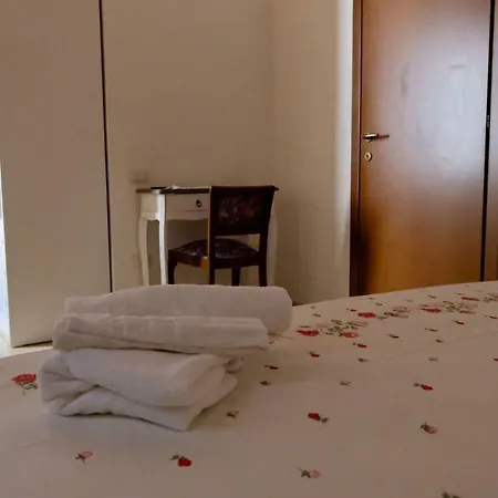 Piazzetta Santa Chiara * קליארי